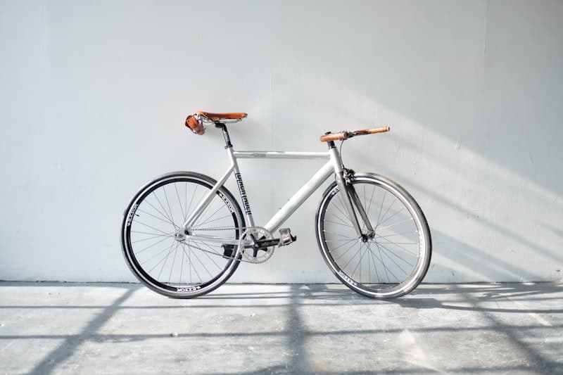 Trek Allant+ 7 Stagger