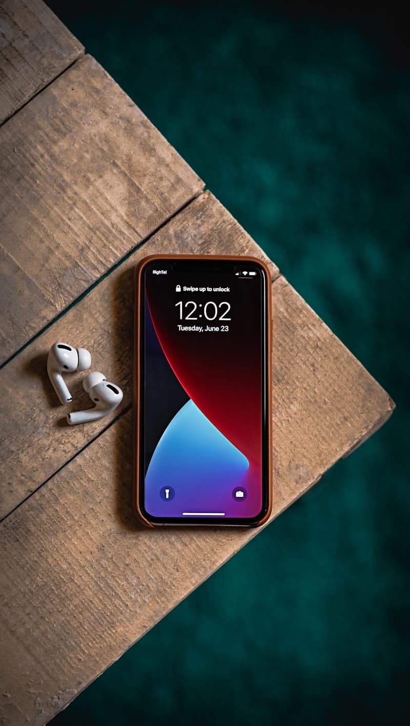 Apple iPhone 16 Pro Max (Best iPhone)