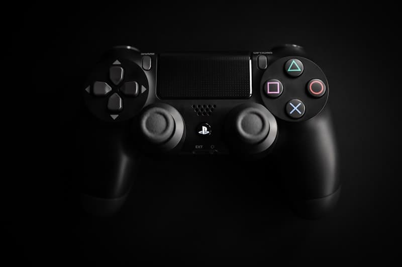 Razer Wolverine V3 (Best PC Gaming Controller)