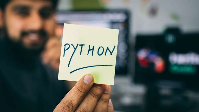 JetBrains PyCharm (Python)