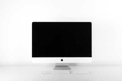 LG UltraGear 27GR95QE-B