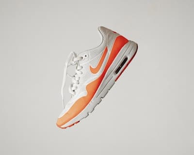 StockX